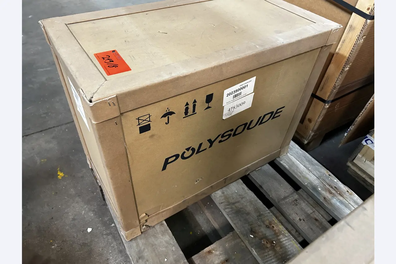 un équipement d'atelier bien entretenu ainsi que des machines de la société Hülsenbusch Apparatebau-1