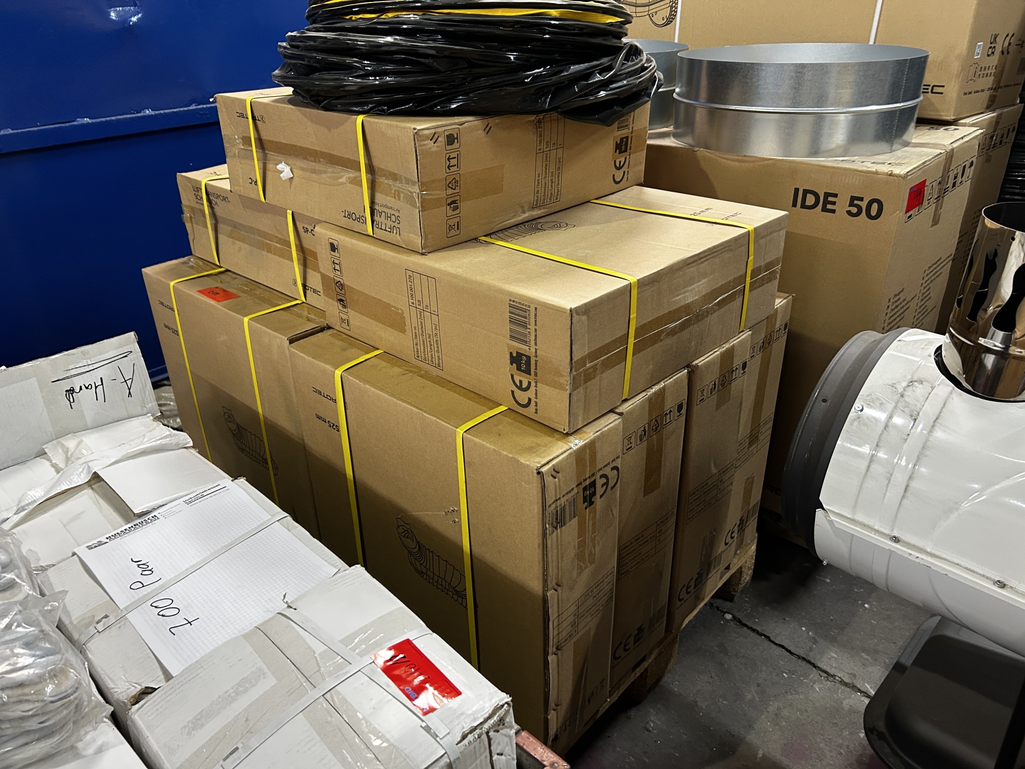 Dobrze utrzymany sprzęt warsztatowy i maszyny dawnej firmy Hülsenbusch Apparatebau-3