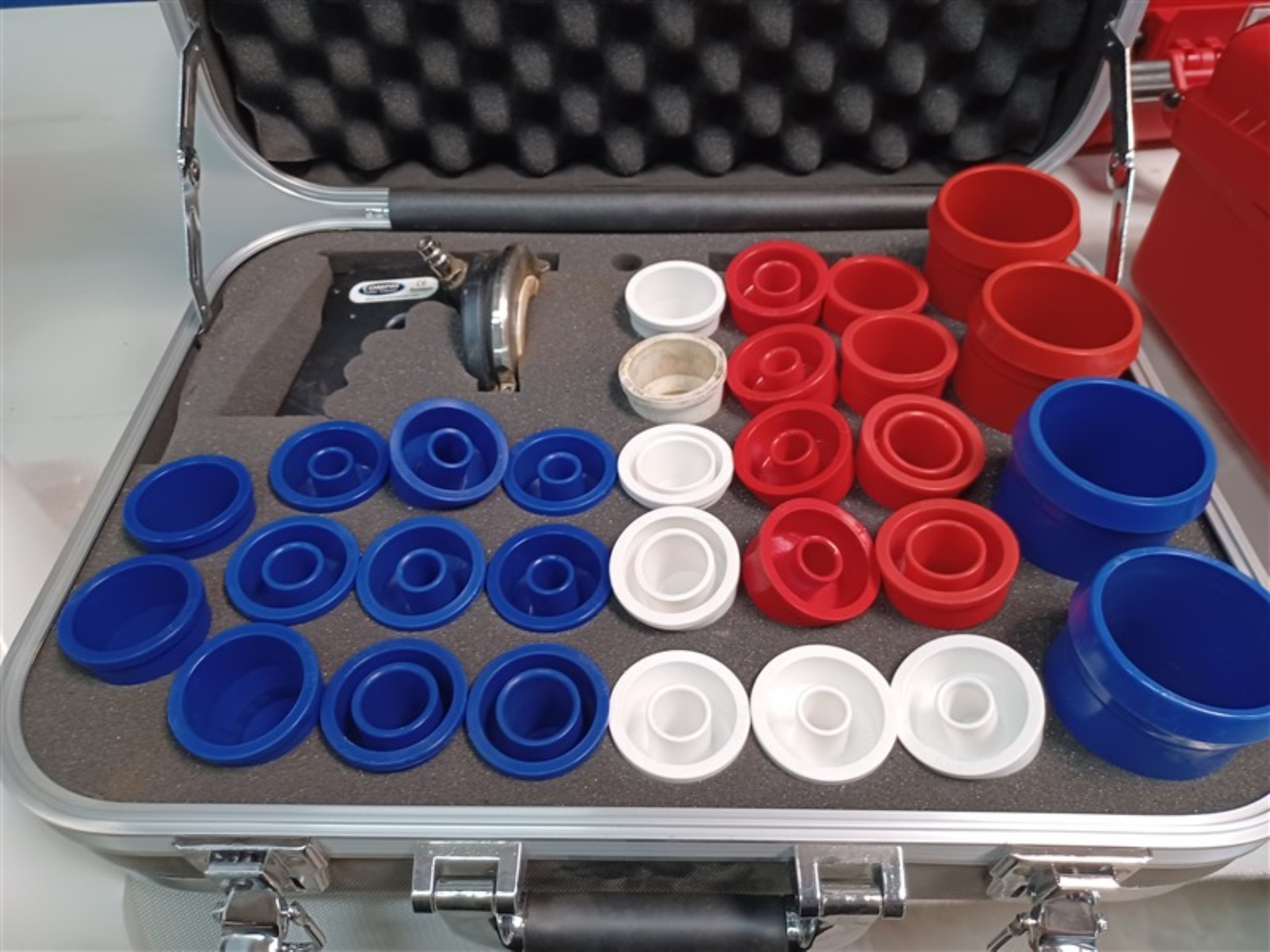 Dobro vzdrževana oprema in stroji iz delavnice nekdanjega podjetja Hülsenbusch Apparatebau-2