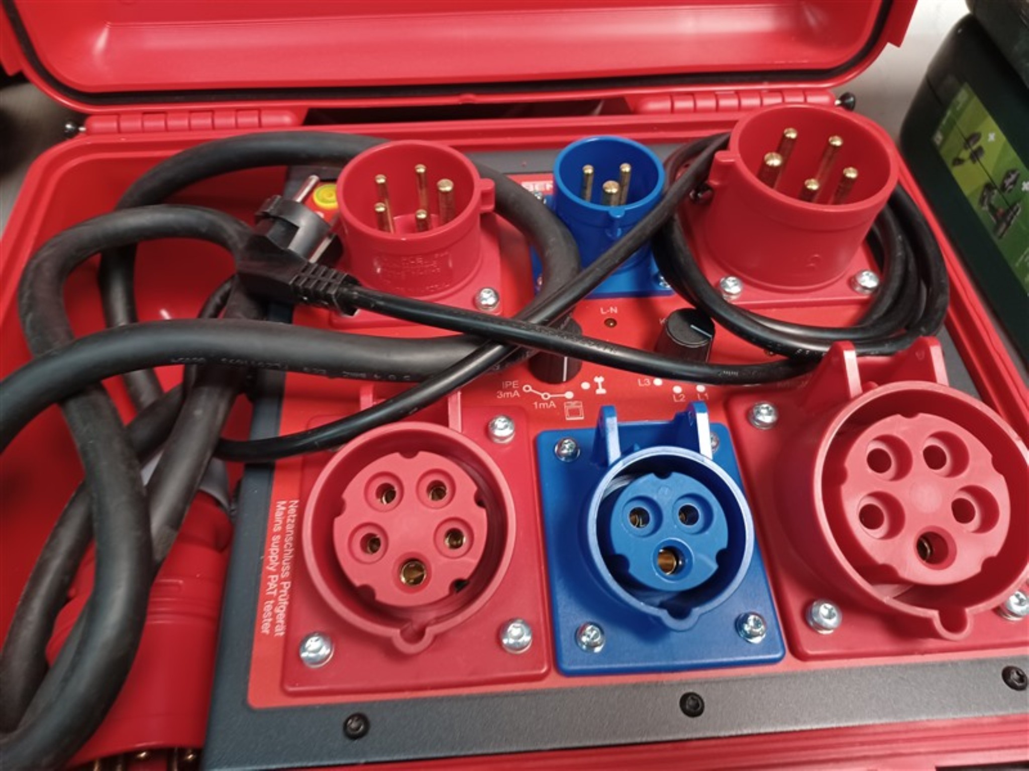 Dobro vzdrževana oprema in stroji iz delavnice nekdanjega podjetja Hülsenbusch Apparatebau-4