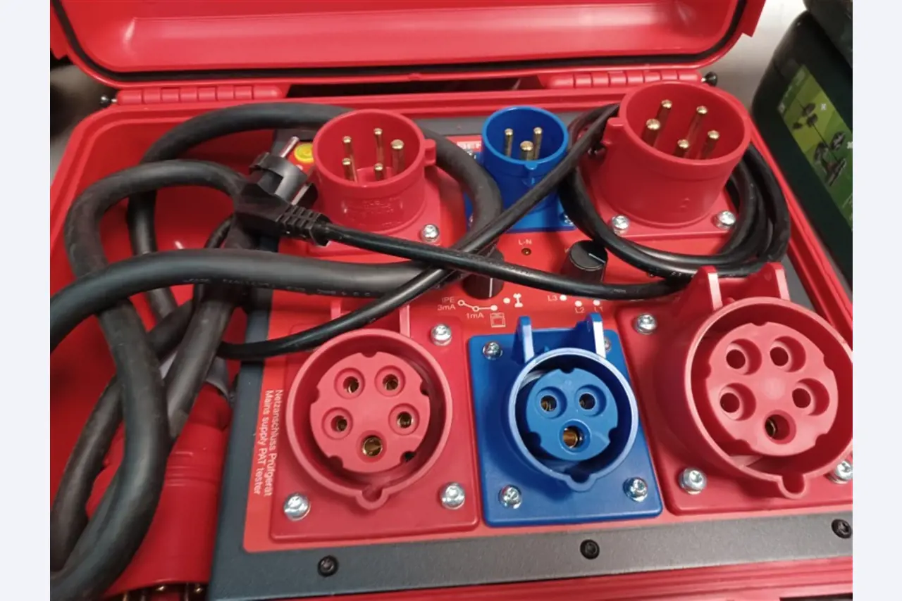 Dobrze utrzymany sprzęt warsztatowy i maszyny firmy Hülsenbusch Apparatebau-4