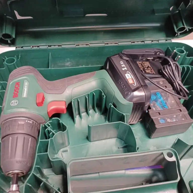 Akkuschrauber, weitere Handgeräte  Bosch Universal Drill 18V