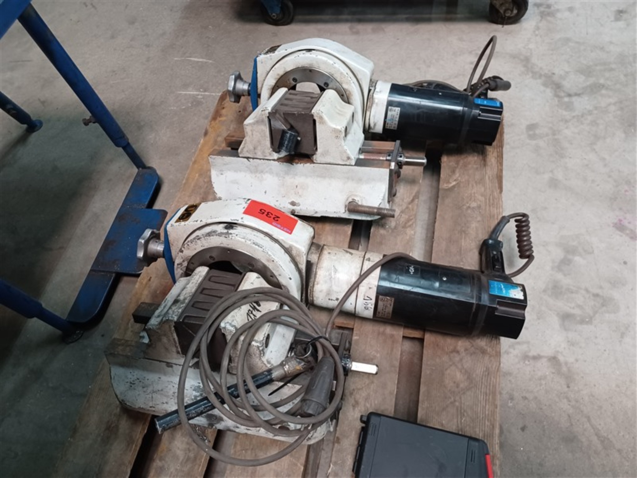 Equipos y máquinas de taller en buen estado de la antigua empresa Hülsenbusch Apparatebau-1