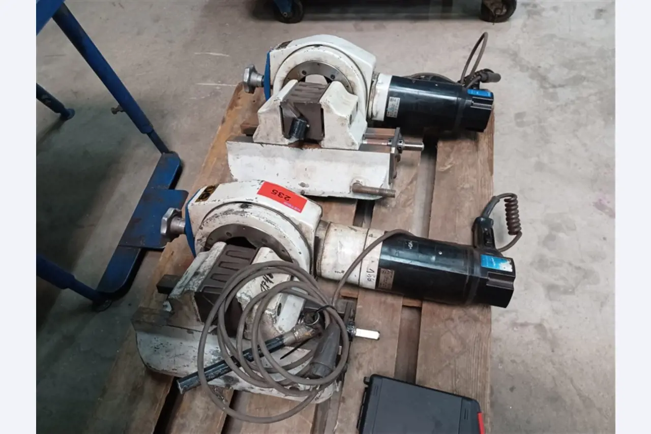 un équipement d'atelier bien entretenu ainsi que des machines de la société Hülsenbusch Apparatebau-1