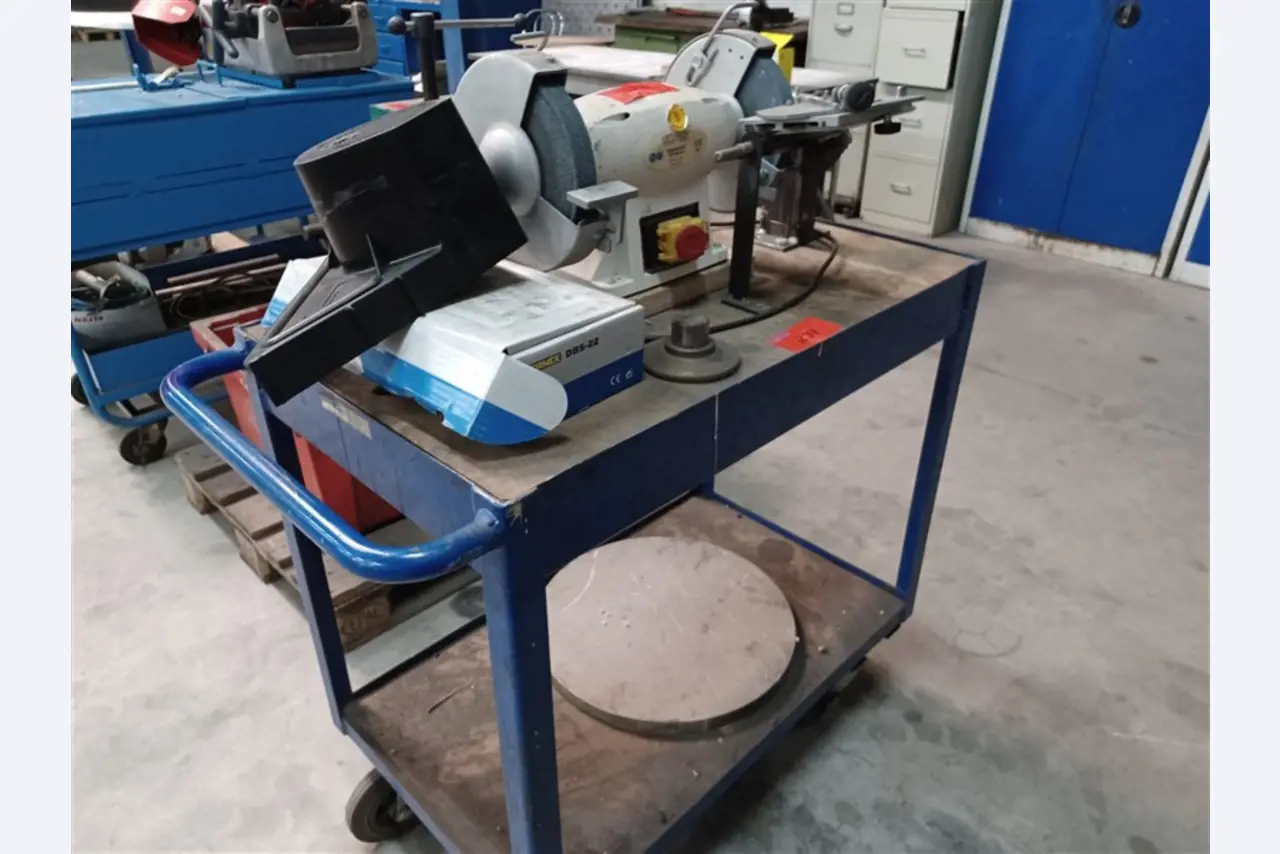 Goed onderhouden werkplaatsuitrusting en machines van Hülsenbusch Apparatebau-1