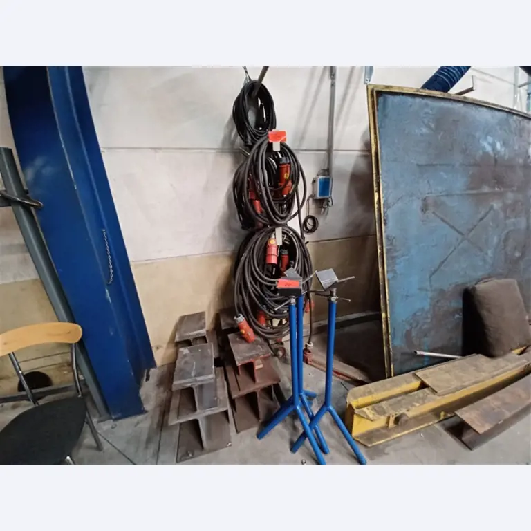 Equipos y máquinas de taller en buen estado de la antigua empresa Hülsenbusch Apparatebau-4