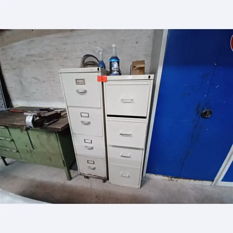 Equipos y máquinas de taller en buen estado de la antigua empresa Hülsenbusch Apparatebau-5