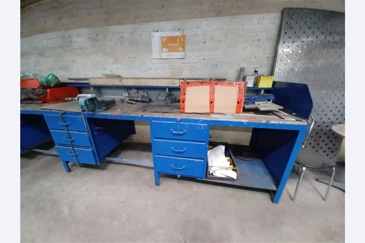 Equipos y máquinas de taller en buen estado de la antigua empresa Hülsenbusch Apparatebau-6