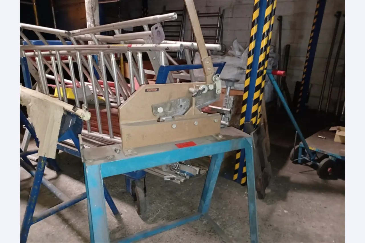 Equipos y máquinas de taller en buen estado de la antigua empresa Hülsenbusch Apparatebau-2