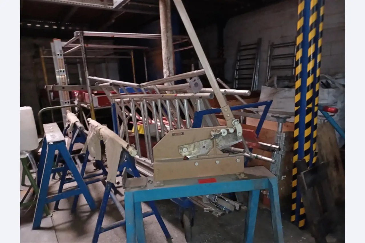 Equipos y máquinas de taller en buen estado de la antigua empresa Hülsenbusch Apparatebau-3