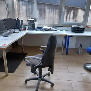 Büroausstattung