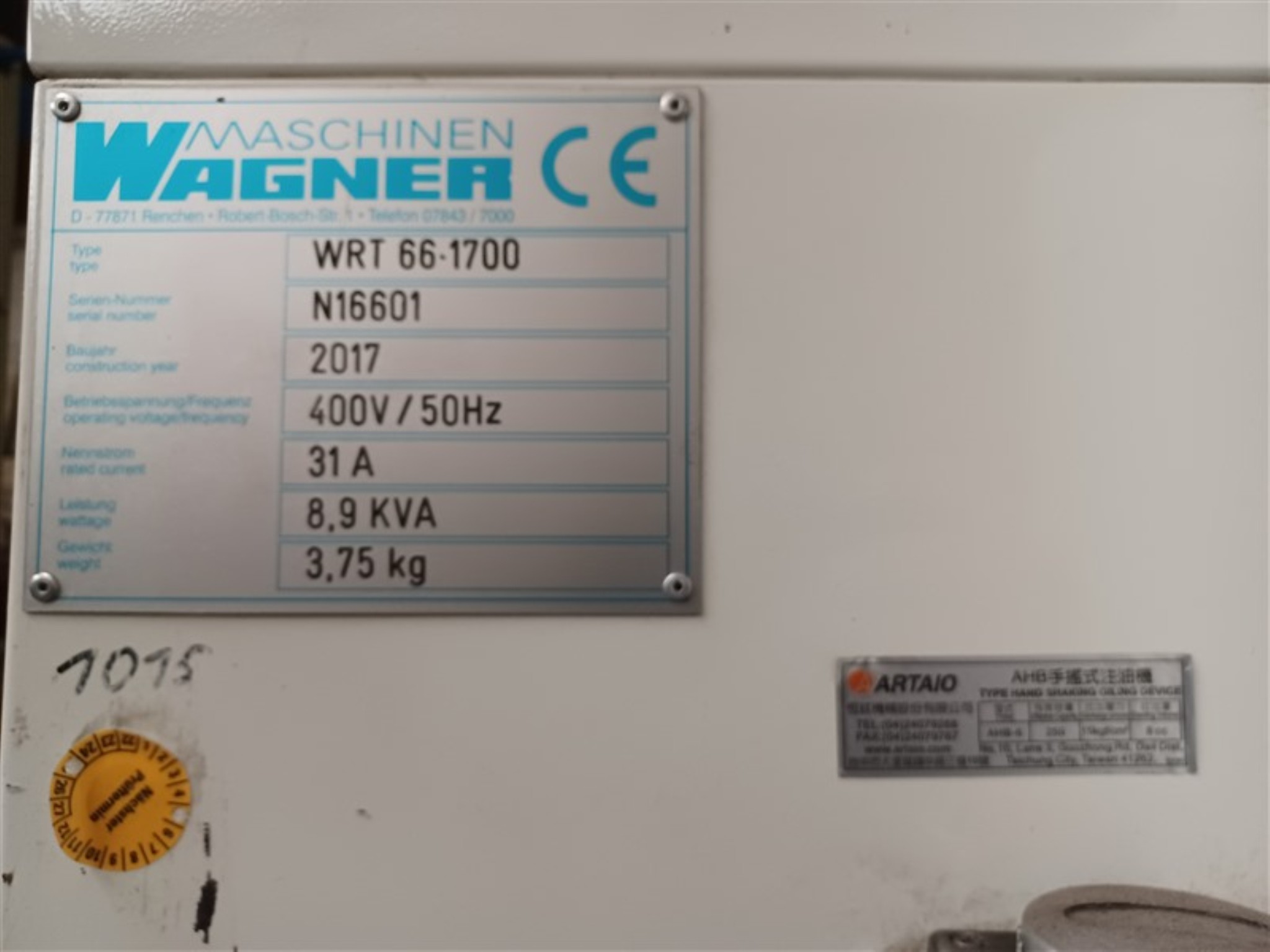 Dobrze utrzymany sprzęt warsztatowy i maszyny dawnej firmy Hülsenbusch Apparatebau-6