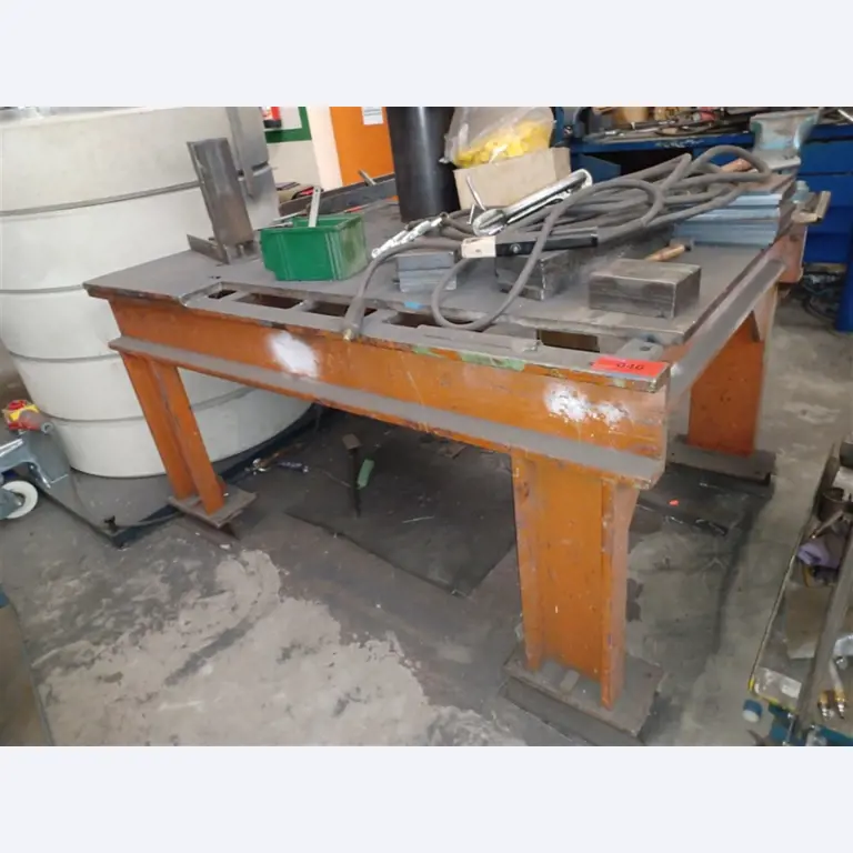 Dobře udržované dílenské vybavení a stroje z bývalé firmy Hülsenbusch Apparatebau.-1