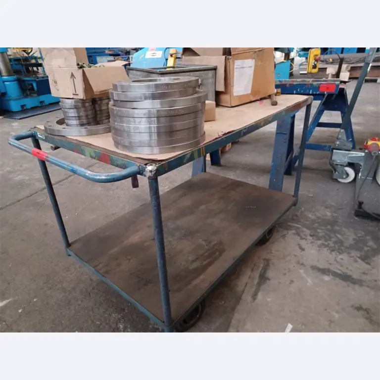 Dobře udržované dílenské vybavení a stroje z bývalé firmy Hülsenbusch Apparatebau.-2