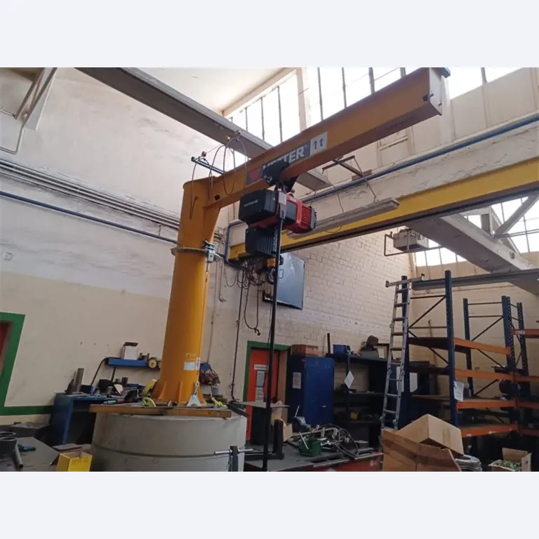 Dobrze utrzymany sprzęt warsztatowy i maszyny dawnej firmy Hülsenbusch Apparatebau-1