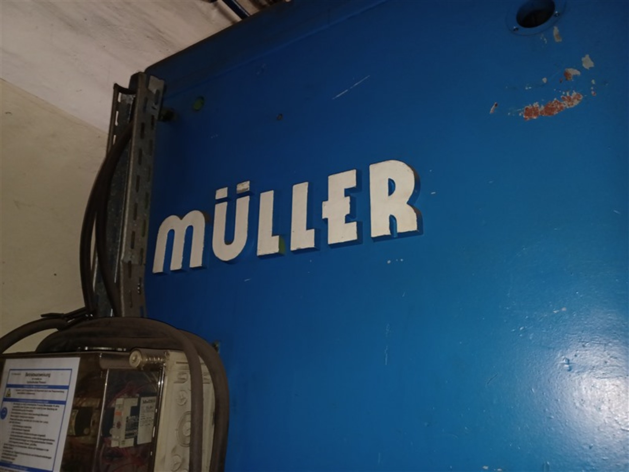 Dobro vzdrževana oprema in stroji iz delavnice nekdanjega podjetja Hülsenbusch Apparatebau-3