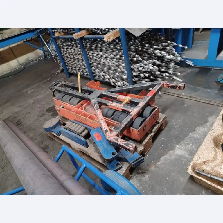 Dobrze utrzymany sprzęt warsztatowy i maszyny dawnej firmy Hülsenbusch Apparatebau-4