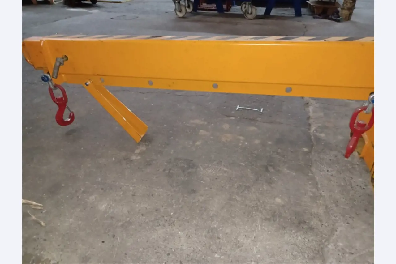 Dobře udržované dílenské vybavení a stroje od společnosti Hülsenbusch Apparatebau-4