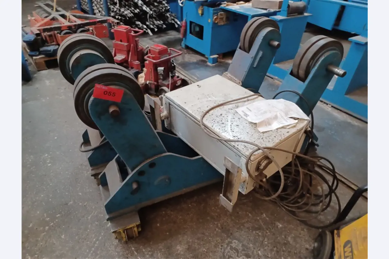 Dobrze utrzymany sprzęt warsztatowy i maszyny dawnej firmy Hülsenbusch Apparatebau-1