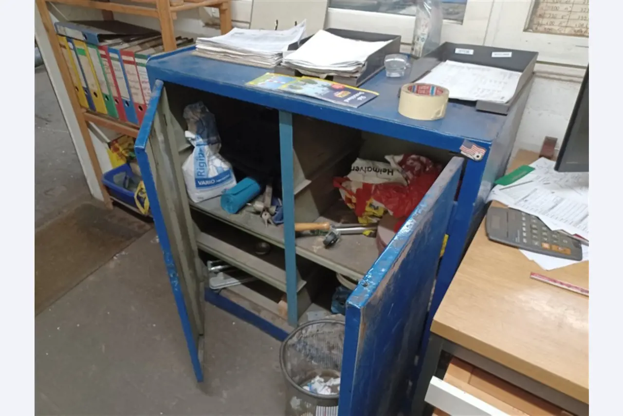 Dobře udržované dílenské vybavení a stroje z bývalé firmy Hülsenbusch Apparatebau.-6