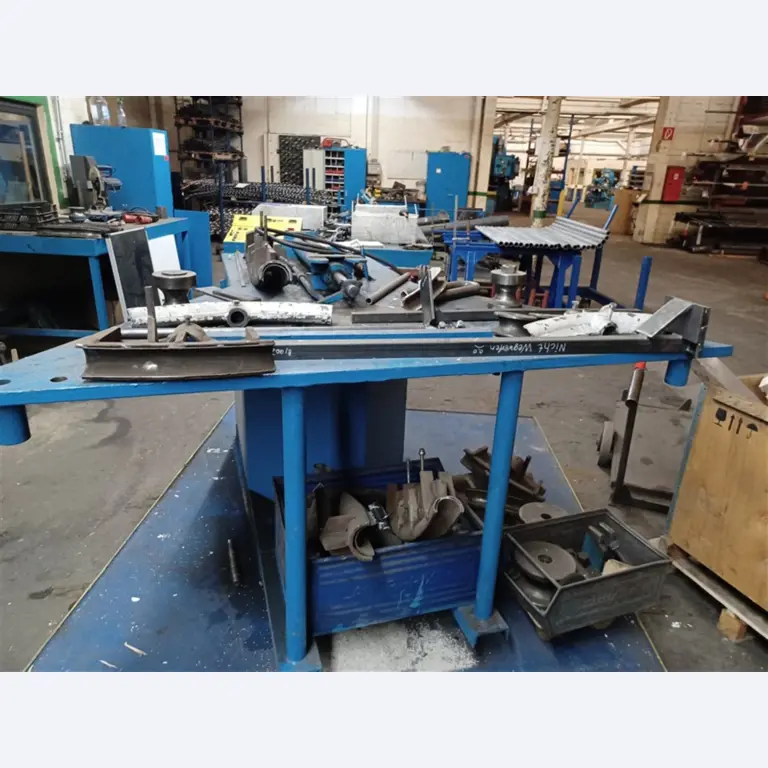 un équipement d'atelier bien entretenu ainsi que des machines de la société Hülsenbusch Apparatebau-5