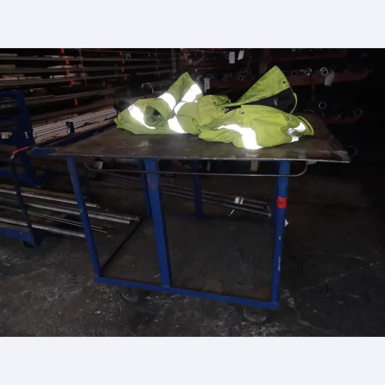 un équipement d'atelier bien entretenu ainsi que des machines de la société Hülsenbusch Apparatebau-9