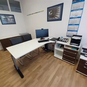 1 Posten Büroausstattung