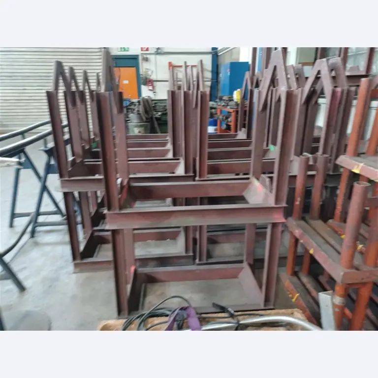 Dobře udržované dílenské vybavení a stroje z bývalé firmy Hülsenbusch Apparatebau.-3