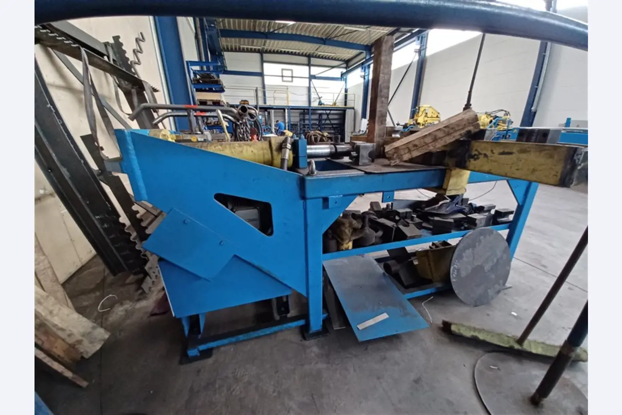 Goed onderhouden werkplaatsuitrusting en machines van Hülsenbusch Apparatebau-2