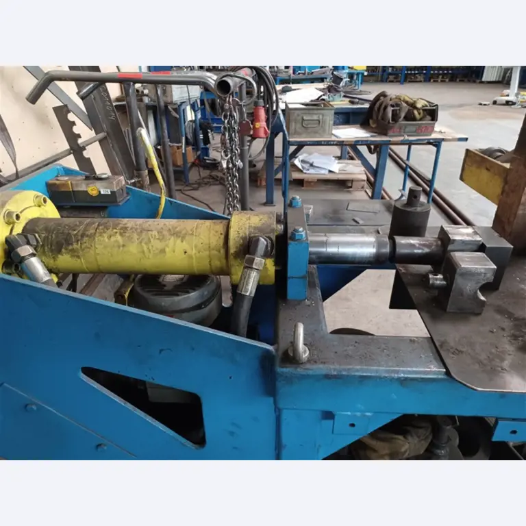 Goed onderhouden werkplaatsuitrusting en machines van Hülsenbusch Apparatebau-3