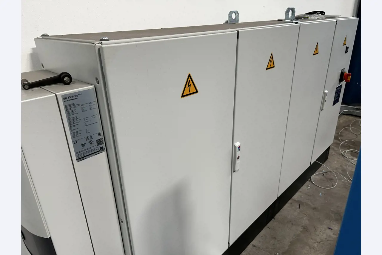 Dobře udržované dílenské vybavení a stroje z bývalé firmy Hülsenbusch Apparatebau.-14