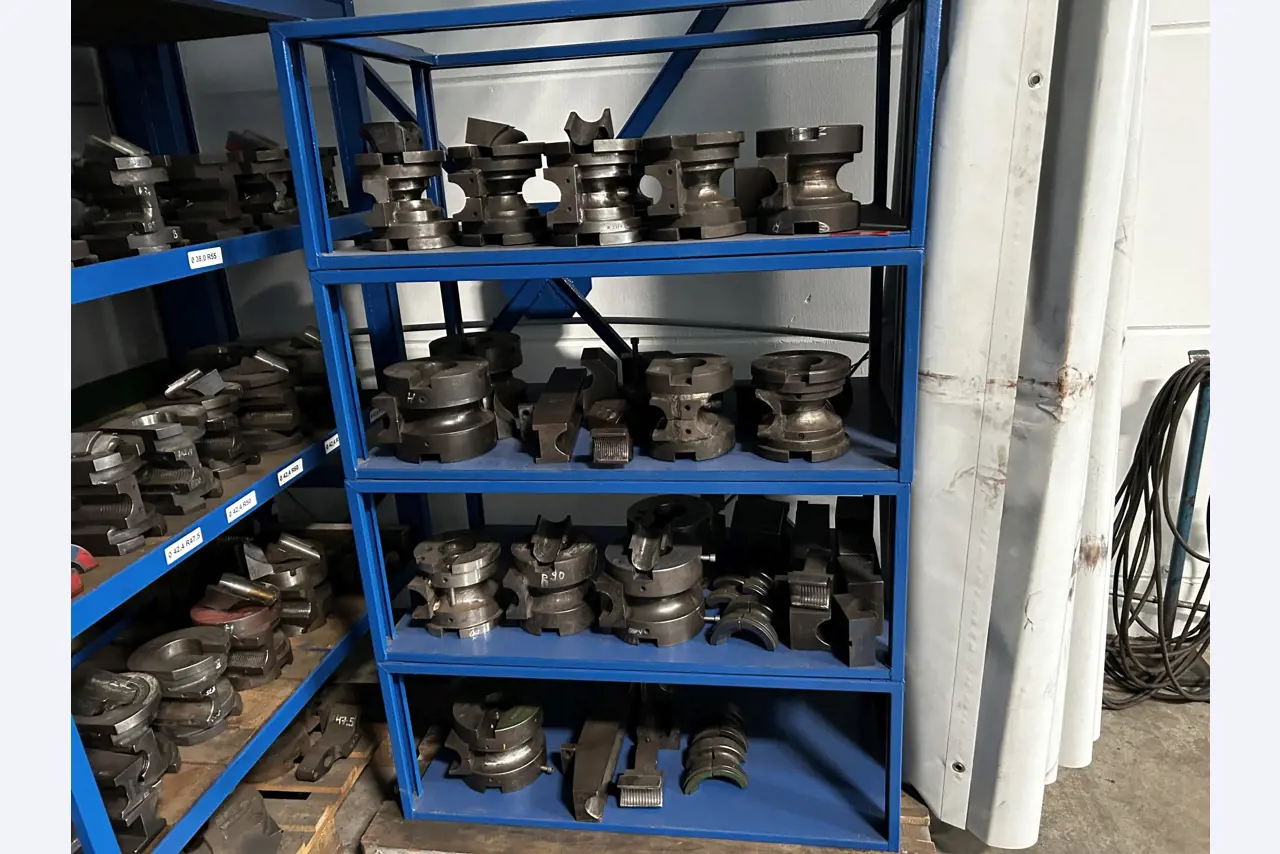 Dobře udržované dílenské vybavení a stroje z bývalé firmy Hülsenbusch Apparatebau.-22