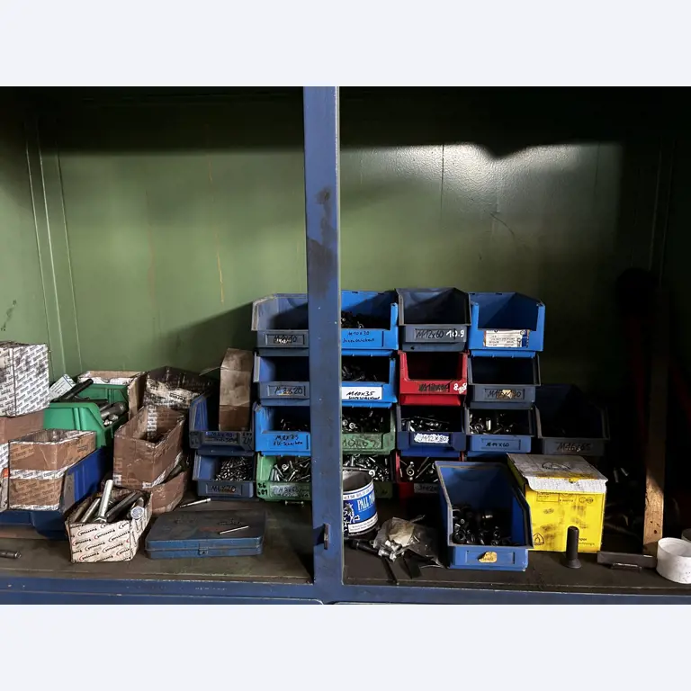 Dobře udržované dílenské vybavení a stroje z bývalé firmy Hülsenbusch Apparatebau.-30