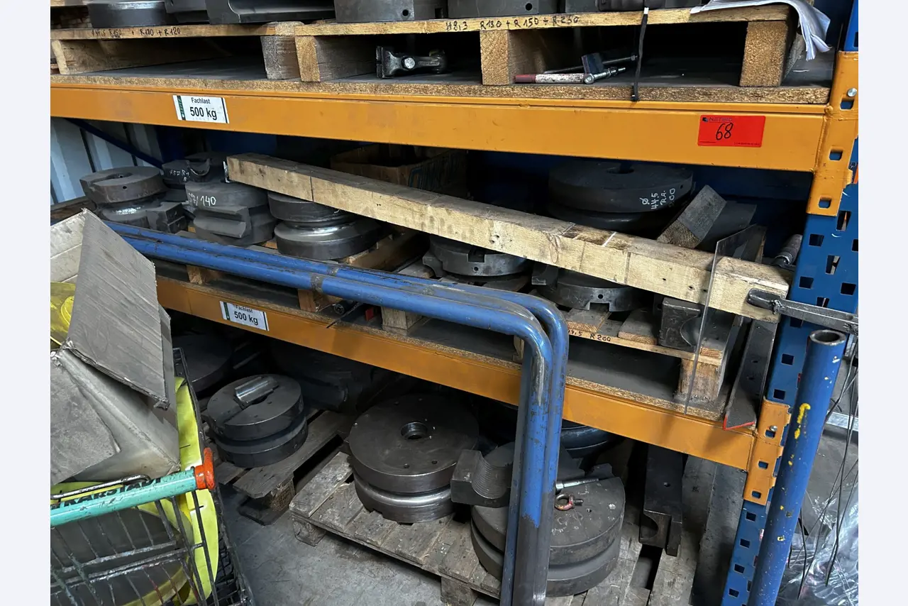 Dobře udržované dílenské vybavení a stroje z bývalé firmy Hülsenbusch Apparatebau.-36