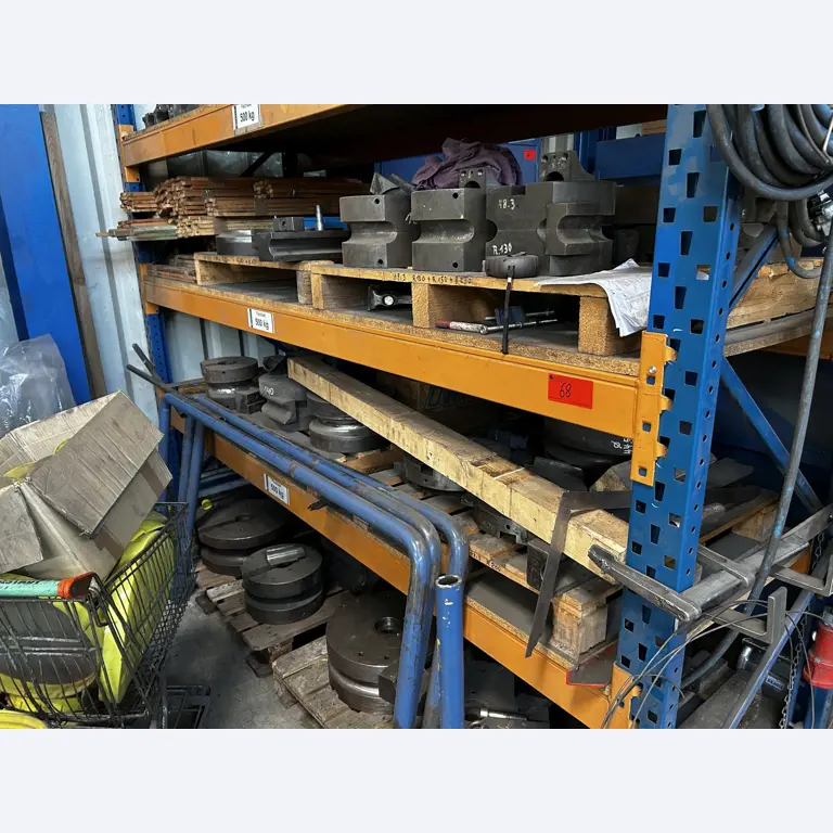 Dobře udržované dílenské vybavení a stroje z bývalé firmy Hülsenbusch Apparatebau.-37