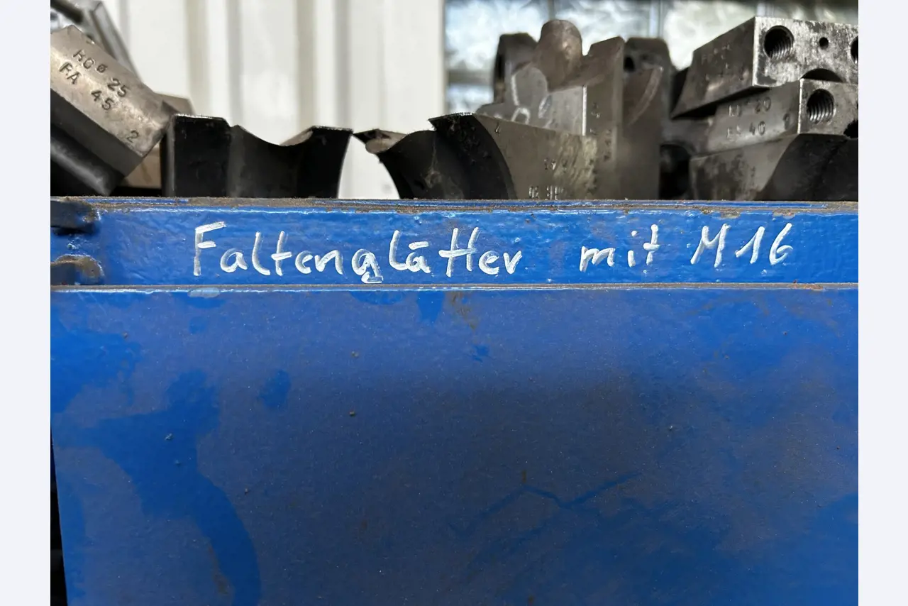 Dobře udržované dílenské vybavení a stroje z bývalé firmy Hülsenbusch Apparatebau.-41