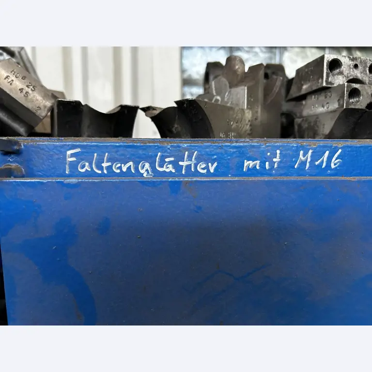 Dobře udržované dílenské vybavení a stroje z bývalé firmy Hülsenbusch Apparatebau.-41