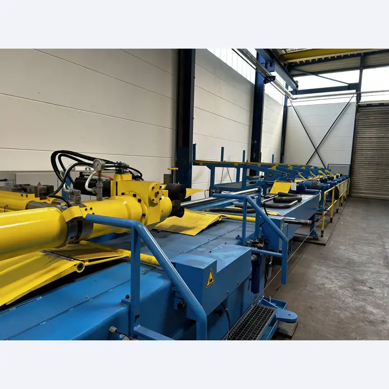 Dobře udržované dílenské vybavení a stroje z bývalé firmy Hülsenbusch Apparatebau.-10