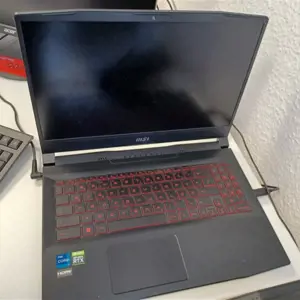 Notebook mit Peripherie  MSI
