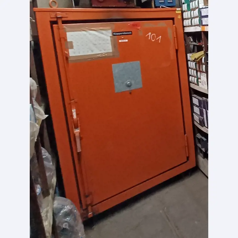 Dobře udržované dílenské vybavení a stroje z bývalé firmy Hülsenbusch Apparatebau.-1