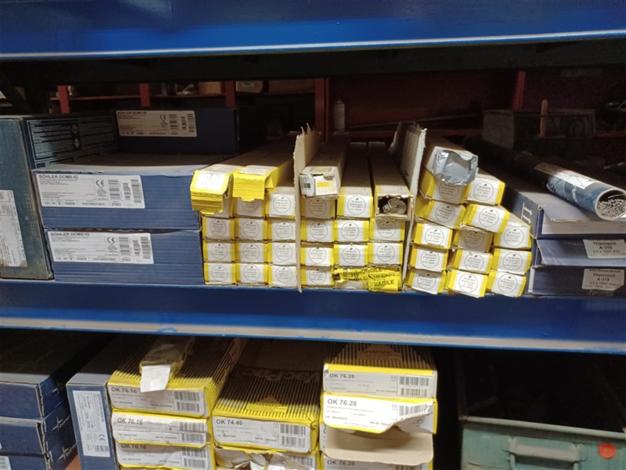 Dobrze utrzymany sprzęt warsztatowy i maszyny dawnej firmy Hülsenbusch Apparatebau-11