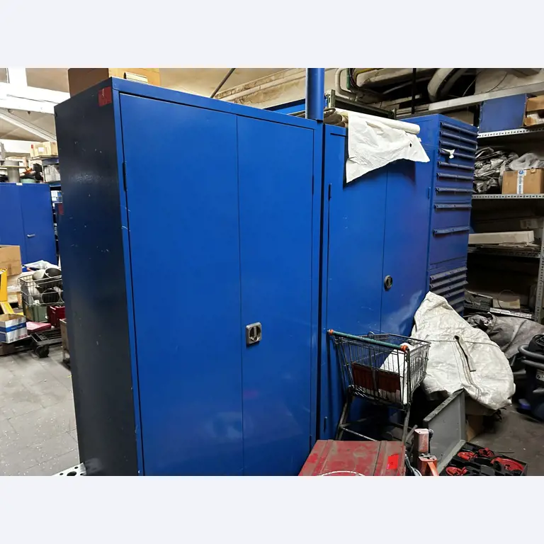 Dobrze utrzymany sprzęt warsztatowy i maszyny dawnej firmy Hülsenbusch Apparatebau-30