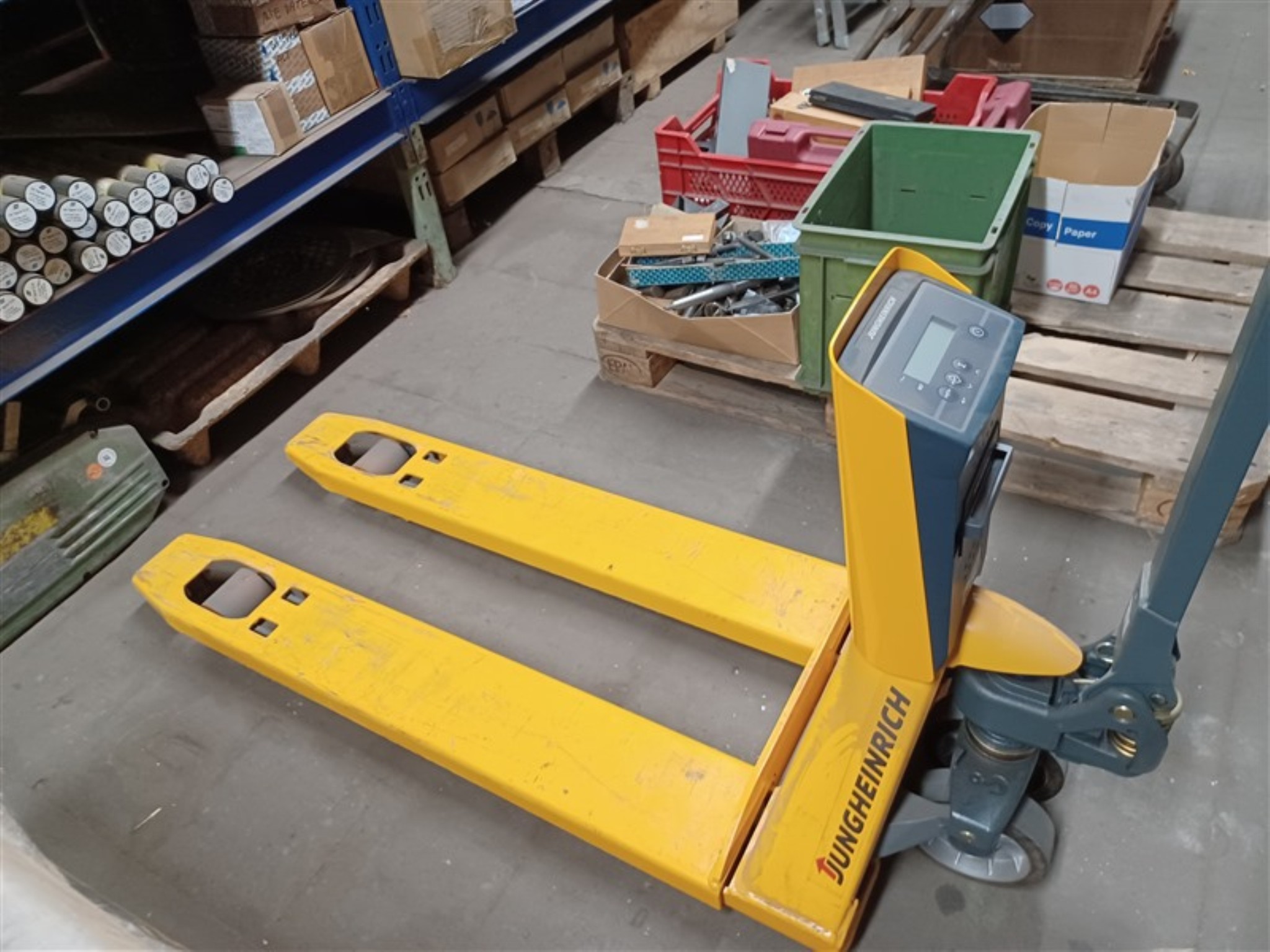 Dobrze utrzymany sprzęt warsztatowy i maszyny dawnej firmy Hülsenbusch Apparatebau-1