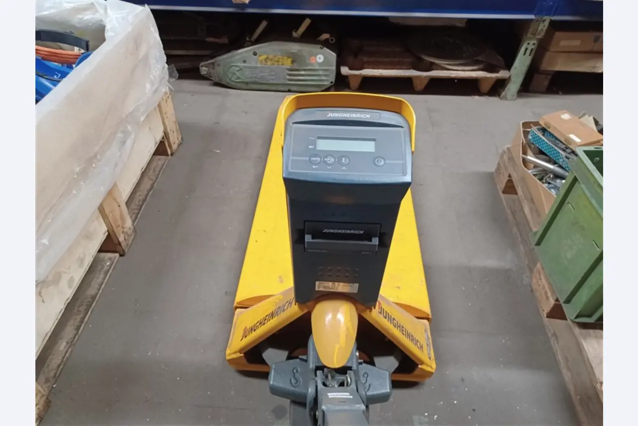 Goed onderhouden werkplaatsuitrusting en machines van Hülsenbusch Apparatebau-3