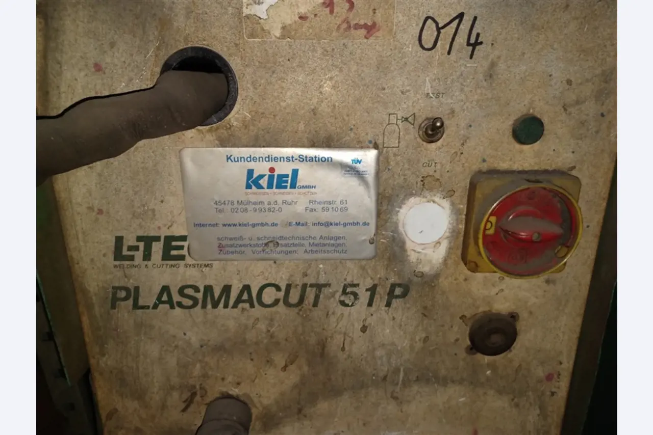 Dobře udržované dílenské vybavení a stroje z bývalé firmy Hülsenbusch Apparatebau.-1