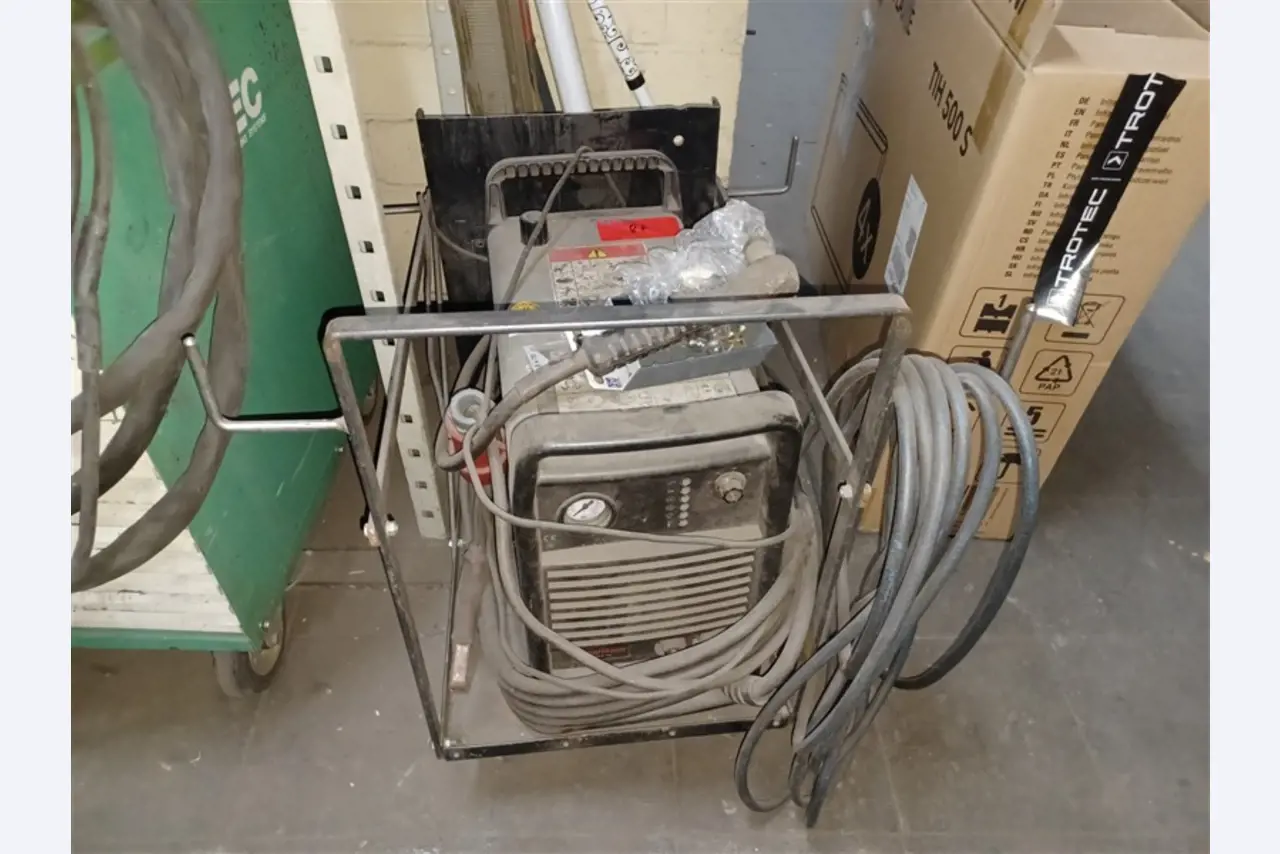 Well-maintained workshop equipment and machines from fmr. Hülsenbusch Apparatebau-1