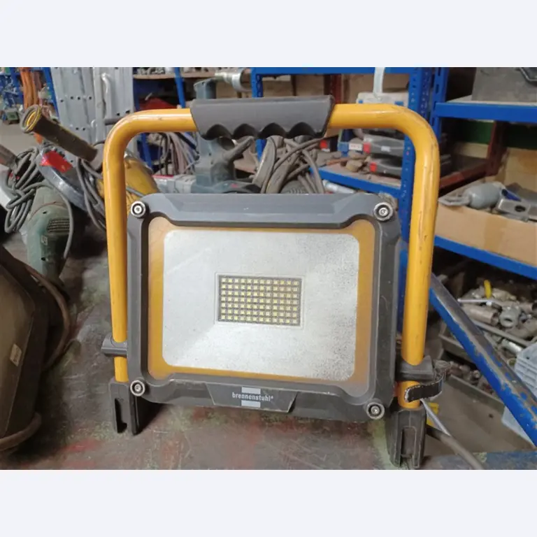 Dobře udržované dílenské vybavení a stroje z bývalé firmy Hülsenbusch Apparatebau.-2