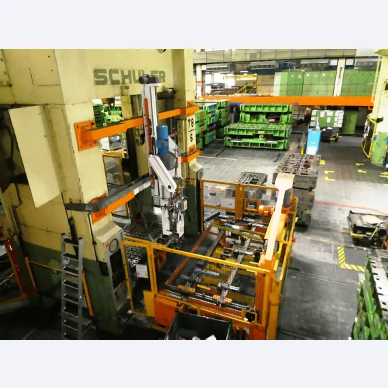 Pressenlinien aus der Automobilindustrie-14