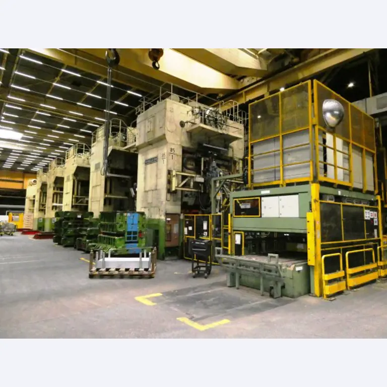 Pressenlinien aus der Automobilindustrie-21