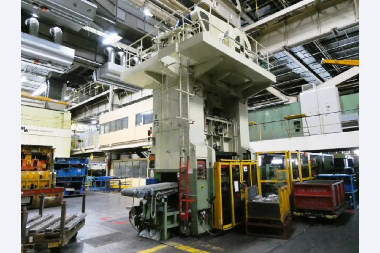 Pressenlinien aus der Automobilindustrie-29